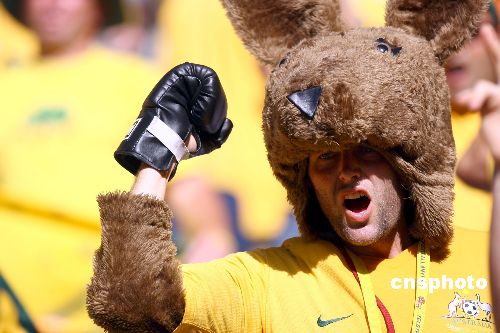 澳大利亚代表团在皮划艇比赛中获胜，势不可挡的简单介绍