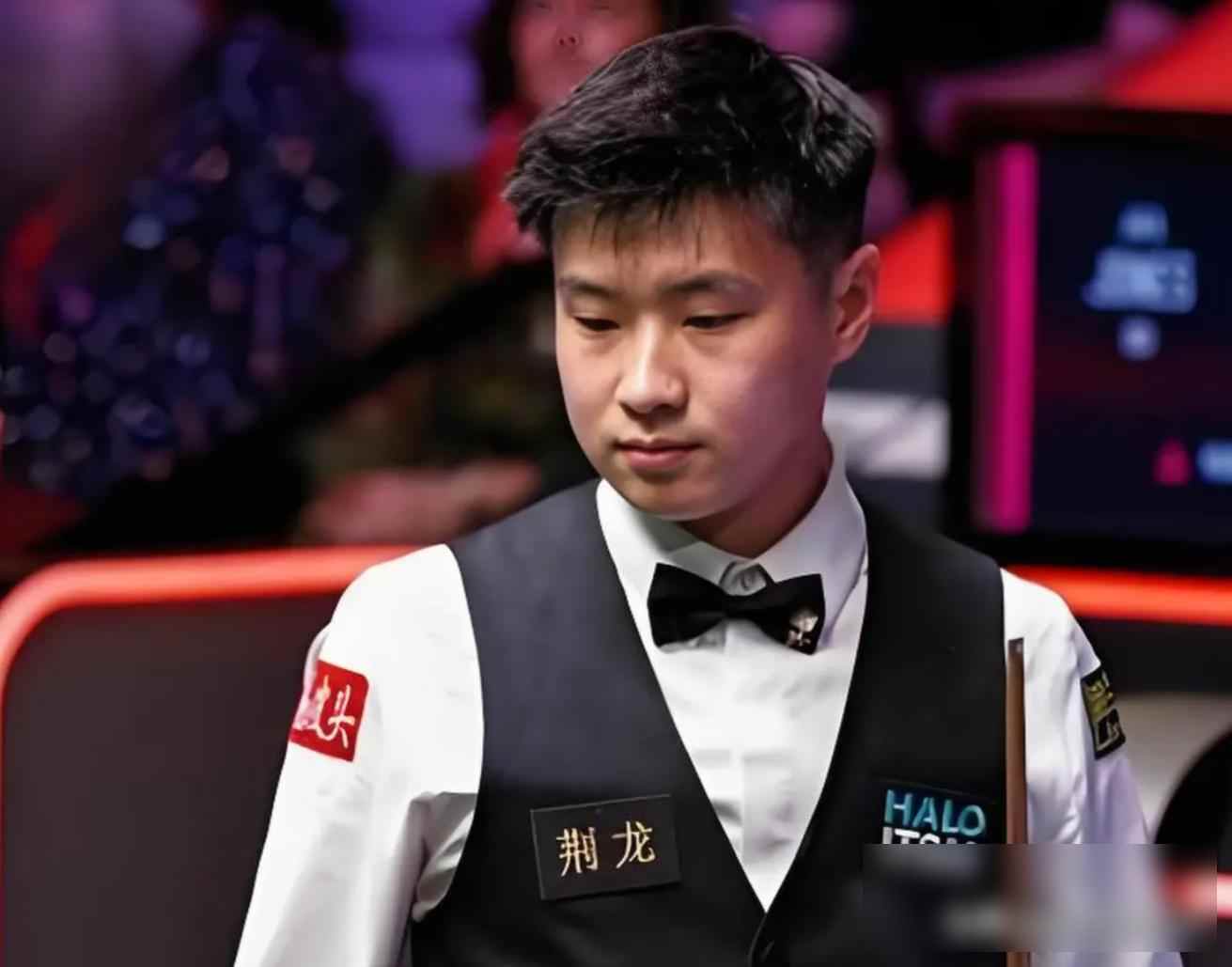 新赛季变化大老将退役新星崛起，表现亮眼