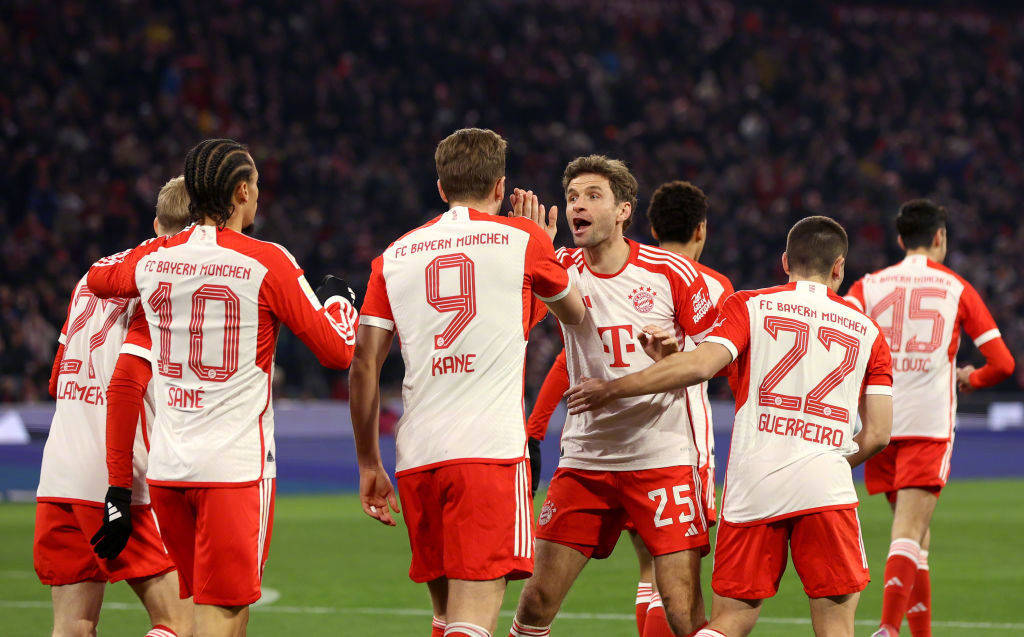 包含莱比锡红牛队迎来历史性胜利，战绩斐然的词条