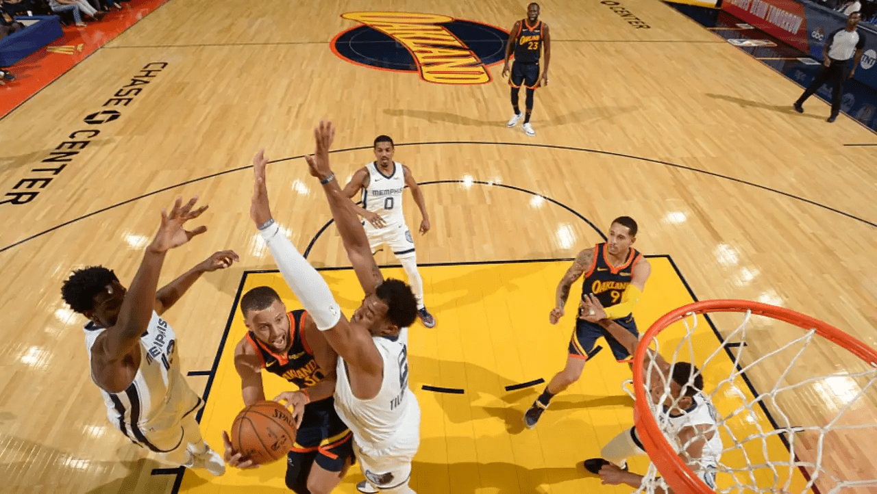 山东队鏖战青岛队,莫兰特刷新纪录 山东队鏖战青岛队,莫兰特刷新纪录