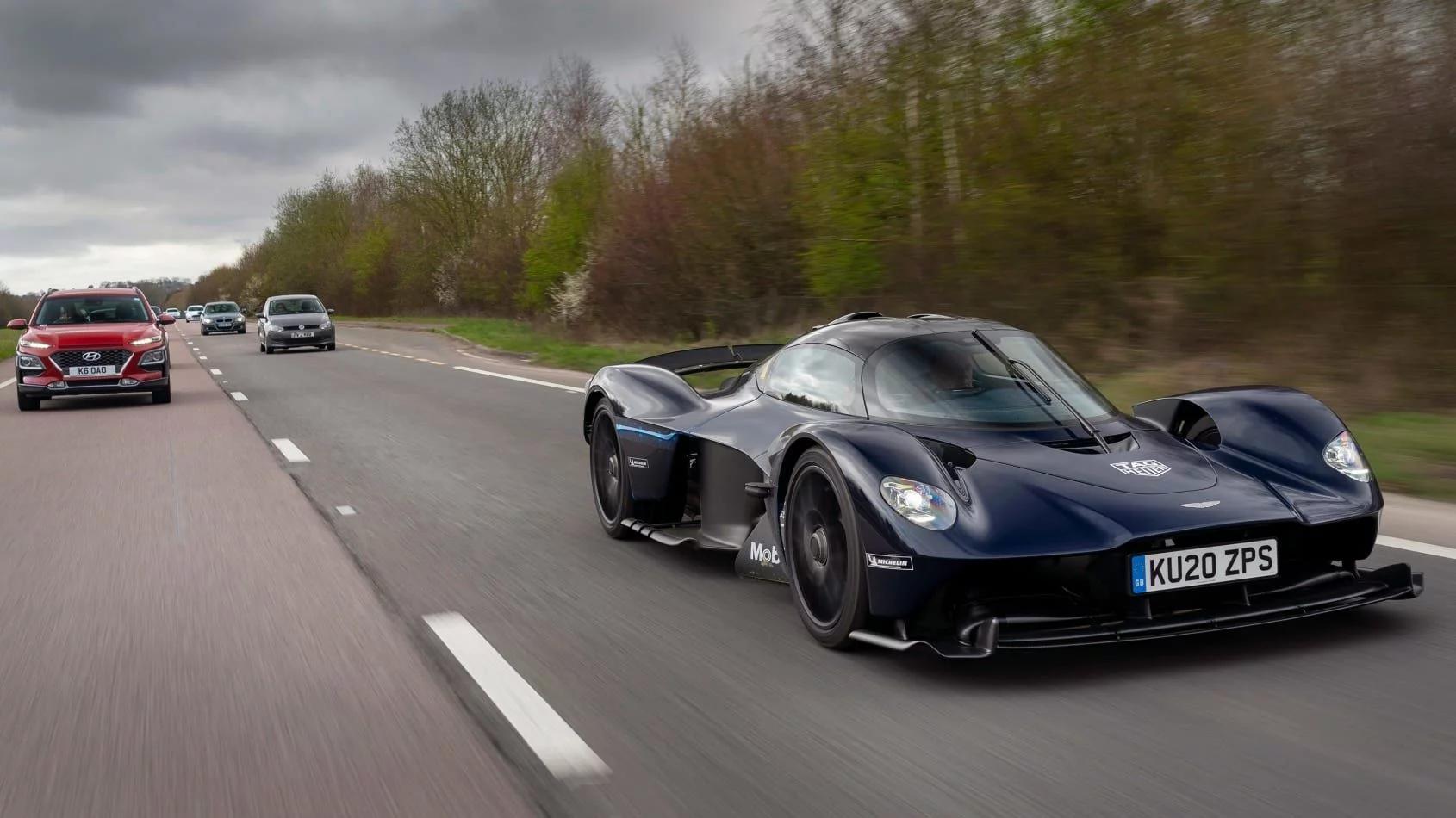 阿斯顿马丁完胜梅赛德斯，诺里斯状态火热