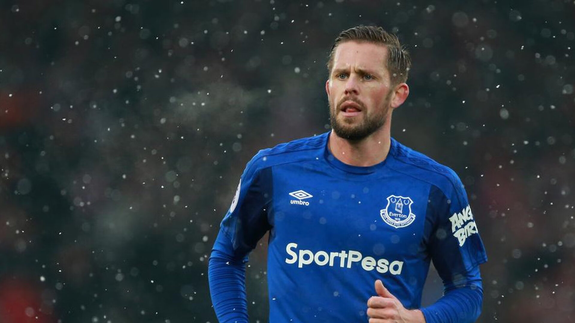 从都灵迷雾到曼市风暴,基耶萨在英超争冠鏖战中接管红魔生死战